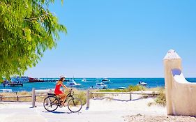 Stay Rottnest